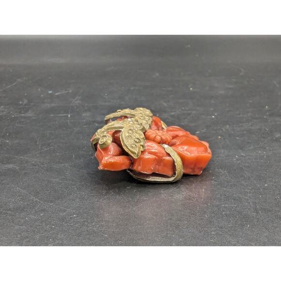 Antique Gold Tone Red Carved Celluloid Flower Brooch Pin - Picture 4 of 11